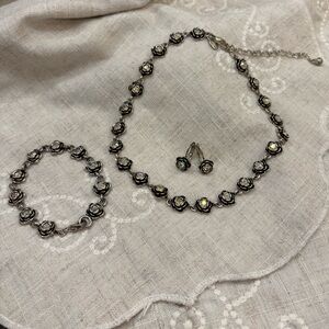 Vintage Premier Designs “Primrose” Necklace, Bracelet and Earrings Set